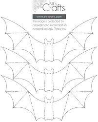 Diy Halloween Activities, Paper Bats, Bat Template, Fun Diy Halloween Decorations, Moldes Halloween, Halloween Quilt Patterns, Halloween Crafts For Toddlers, Halloween Templates, Fun Halloween Crafts