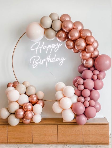 Balloon Garland Ring, Gold Ring Backdrop With Balloons, Round Ring Balloon Decor, Baloon Decorations Ring, Baloon Ring Backdrop, Garland Ring, Balloon Ring, Led Balloons, 40th Cake