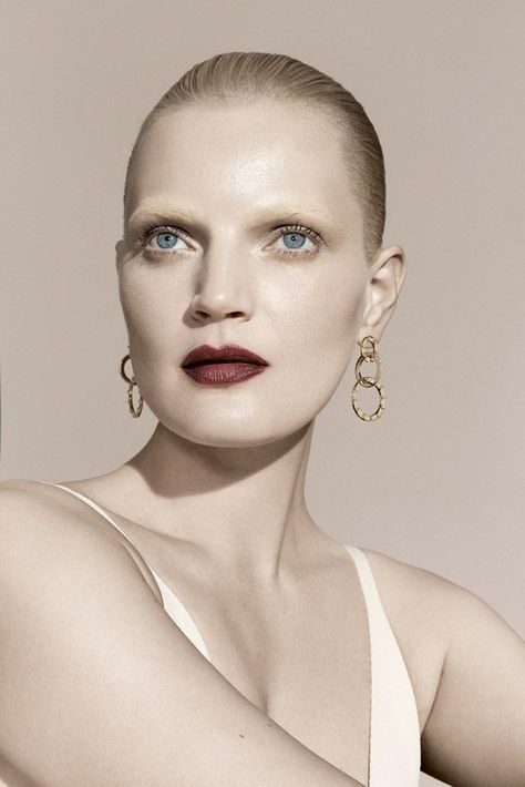 Guinevere Van Seenus, Sofia Sanchez, Breast Surgery, Strike A Pose, Bergdorf Goodman, Woman Face, Nostril Hoop Ring, Sofia, Hair Stylist