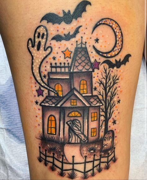 👽𝕭𝖆𝖇𝖟 𝕲𝖗𝖎𝖒⚰�️ on Instagram: “Kelly added some color to my haunted house last night🧡💜🖤👻🏚 thanks again!!! #halloween #halloweentattoo #tattoo #spooky #fall #hauntedhouse…” Traditional Tattoo Halloween, Haunted House Tattoo, Halloween Tattoo Ideas, House Tattoo, Pumpkin Tattoo, Autumn Tattoo, Inspiration Tattoo, Tattoos Geometric, Spooky Tattoos