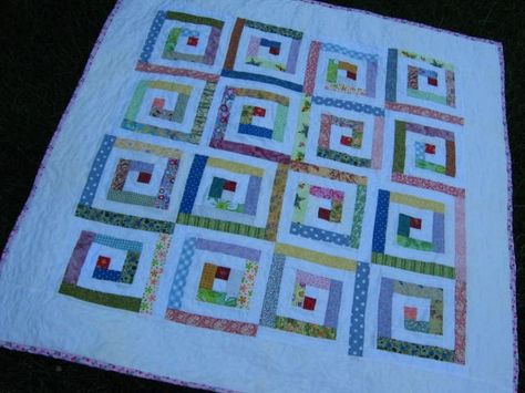 I made  a quilt  JUST like this one last year. I love this pattern..... Actually.... I'd probably like any PATTERN  using all those little 1... Baby Gifts To Make, Patchwork Inspiration, Log Cabin Quilt Pattern, Two Color Quilts, Modern Baby Quilt, Cabin Quilt, Log Cabin Quilts, Log Cabin Quilt, Strip Quilts