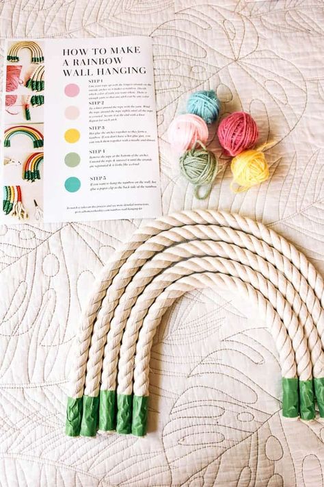 Rope Rainbow Diy, Macrame Rainbow Diy, Woven Rainbow, Rope Rainbow, Yarn Rainbow, Woven Macrame, Boho Rainbow Wall, Make A Rainbow, Rainbow Diy