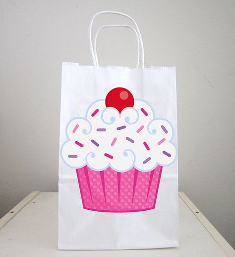 Cupcake Goody Bag Tags, Cupcake Favor Tags, Cupcake Birthday Favors Cupcake Theme Birthday Party, Donut Favors, Cupcake Favors, Cupcake Theme, First Birthday Cupcakes, Wedding Party Bags, Donut Gifts, Cupcake Birthday Party, Ducky Baby Shower