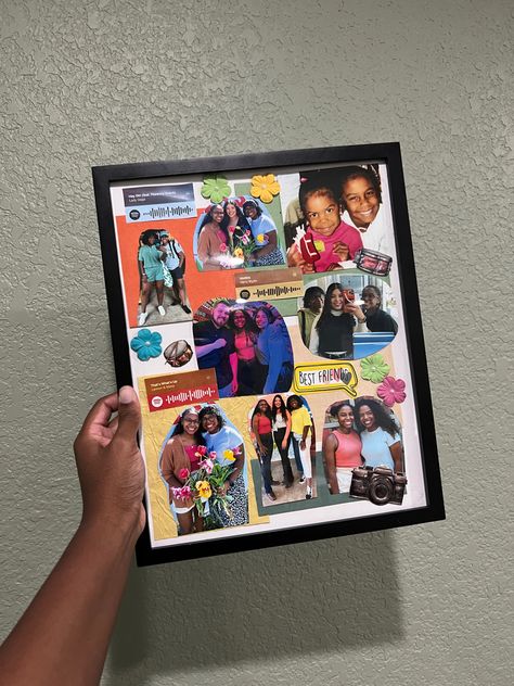 Friend Photo Collage Gift, Photo Collage Gift Ideas Friends, Cute Picture Gifts For Best Friend, Friends Collage Frame, Birthday Photo Frame Ideas Diy Gifts, Photo Collage Gift Ideas Diy, Present For Sister Birthday, Birthday Photo Collage Ideas Creative, Best Friend Picture Frame Ideas