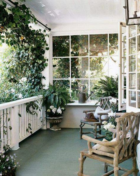 ���💚🌼💚 Cottage Front Porch, Terrace Roof, Veranda Design, Porch Design Ideas, Front Porch Makeover, Front Verandah, Cottage Porch, Front Porch Design, Porch Makeover