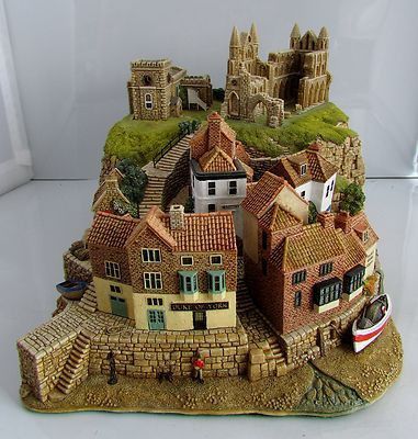 Lilliput Lane L3272 Whitby Harbour Limited Edition 843 of 850 BOXED | #464114230 Whitby Harbour, Abbey Ruins, Fairy House Crafts, Garden Nook, Lilliput Lane, Diy Miniatures, Concept Models Architecture, Mini Houses, Winter Cottage