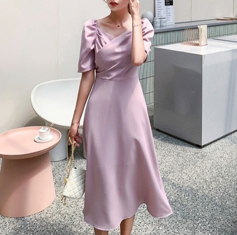 Aesthetic Sunday Dress, Satin Frock Design For Women, Satin Dress Outfit Classy, Sunday Dress Outfit, Simple Elegant Dresses, Satin Dress Outfit, Model Dress Kebaya, Fitted Floral Dress, Simple Frock Design