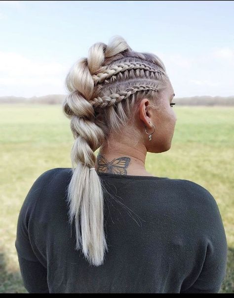 #hairstyleinspo #hairgoals #hairtrends #hairstyleideas #hairinspiration Hairstyles With Bangs And Glasses, Black Woman Short Hair, European Hairstyles, Healthy Hairstyles, Woman Short Hair, Bangs And Glasses, Hairstyles Instagram, Venus Of Willendorf, Dance Hair