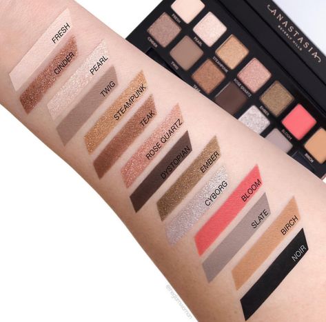 ABH Sultry Eyeshadow Palette swatches Makeup Reference, Anastasia Beverly Hills Palette, Anastasia Makeup, Eyeshadow Swatches, Dream Makeup, Buy Makeup, Blending Eyeshadow, Cake Face, Eye Looks