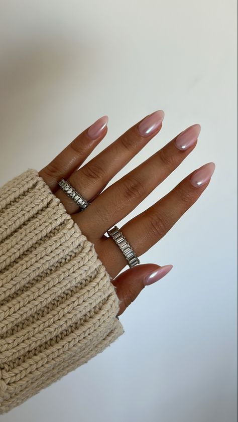 Nail inspo 2023, nail inspiration, nail inspo neutral, chrome nails