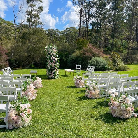 Our outdoor Nikkah setup, surrounded by lush gardens, created a stunning and serene backdrop for this special day. Styling, decor, flowers and set up by @museweddingsandevents Outside Nikkah, Simple Nikkah Decor, Outdoor Nikkah Decor, Nikkah Set Up, Garden Nikkah, Nikah Setup, Nikkah Partition, Nikah Outdoor, Backyard Nikkah