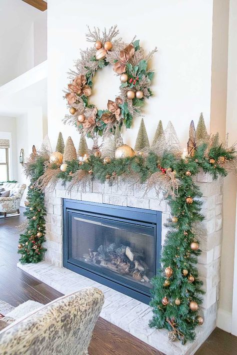 75+ Christmas Mantle Decorations Inspiration Christmas Mantle Decor Ideas, Christmas Mantle Decorations, Festive Fireplace, Green And Gold Christmas, Mantle Decorations, Christmas Mantle Decor, Christmas Mantle, Christmas Fireplace, Mantle Decor