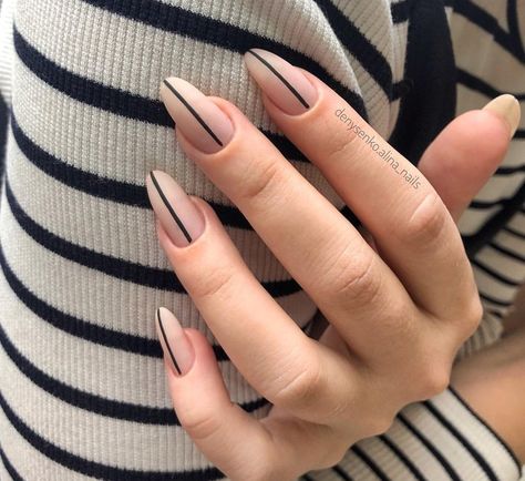 Dope Nails Almond, Black And Nude Nails, Bridesmaid Nails, Bridesmaids Nails, Boho Nails, Minimal Nails Art, Edgy Nails, Minimal Nails, Lines On Nails