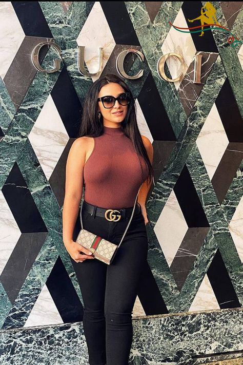 Gucci Belt Outfit Black Woman, Gucci Belt Women Outfits, Designer Belt Outfits For Women, Gucci Belt Outfit Classy, Gucci Belt Outfit Summer, Black Gucci Belt Outfit, Gucci Belt Outfit Dress, Gucci Belt Outfits, Gucci Outfits Women