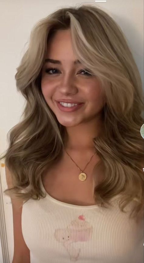 Medium Hairstyles For Women, Teen Haircuts, Summer Blonde Hair, Dirty Blonde Hair, Hairstyles For Layered Hair, Blonde Hair Inspiration, Medium Hairstyles, Hair Stylies, Haircuts For Medium Hair