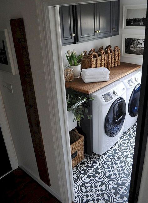 Room Tiles Design, Laundy Room, Laundry Room Tile, Dream Laundry Room, Laundry Room Renovation, Farmhouse Laundry Room, Laundry Room Remodel, Laundry Room Inspiration, Laundry Room Diy