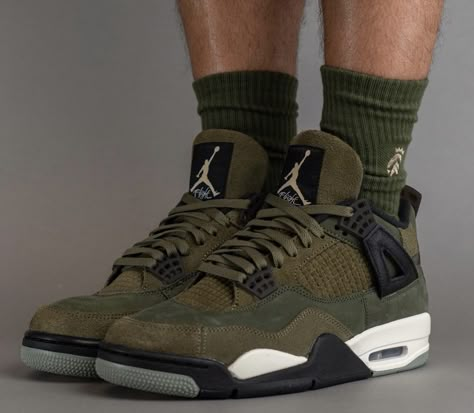 Jordan 4 Craft Olive, Jordan 4 Olive Green Outfit, Jordan 4 Olive Green, Rosa Jordans, Jordan 4 Men, Shoes Baddie, Jordan 4 Craft, Shoes Sneakers For Women, Olive Green Outfit