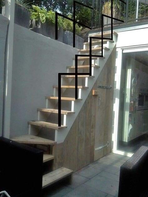 Stairs Terrace, Outside Stairs Design, Minimalist Stairs, Outside Stairs, Staircase Outdoor, Rooftop Design, Stair Railing Design, Exterior Stairs, Stairway Design