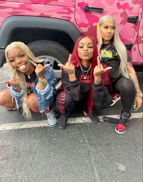 Hood Girls, Matching Outfits Best Friend, Squad Outfits, Go Best Friend, Best Friend Outfits, Best Friend Photos, Cute Friend Pictures, Swag Outfits For Girls, Bestie Goals