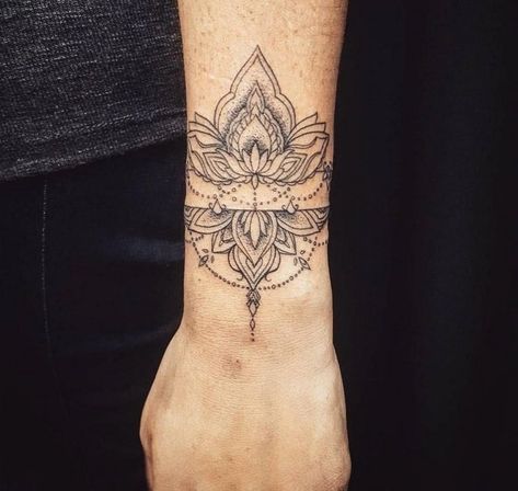 Mandala Wrist Tattoo, Tattoo Ideas For Guys, Wrist Tattoo Cover Up, Meaningful Wrist Tattoos, Mandala Hand Tattoos, Cuff Tattoo, Armband Tattoos, Hand Tattoos For Women, Small Wrist Tattoos