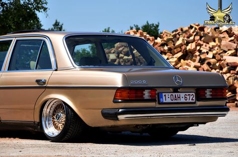 Mercedes Benz W123 200D on BBS RS 06 Mercedes W123 Custom, W123 Mercedes, Mercedes Benz W123, Mercedes W114, Custom Mercedes, Merc Benz, Mercedes W123, Old Mercedes, Mercedes 300