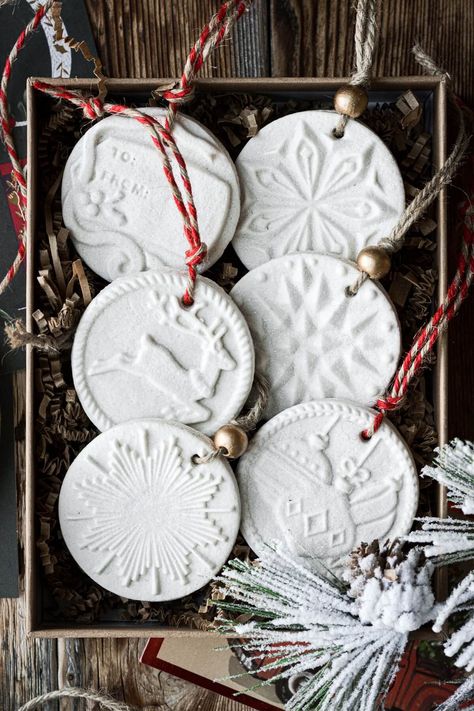 Make the most beautiful homemade salt dough ornaments for your Christmas tree with this easy recipe and assorted Christmas cookie stamps. Homemade Salt Dough, Salt Dough Christmas Decorations, Dough Christmas Ornaments, Diy Salt Dough, Salt Dough Christmas, Salt Dough Christmas Ornaments, Scratch Recipes, Holiday Diy Projects, Salt Dough Ornaments