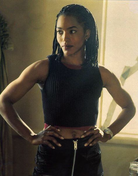 Strange Days, Angela Bassett, Black Celebrities, Black Power, Black Is Beautiful, American Actress, 90s Fashion, Pretty Woman, Pretty People