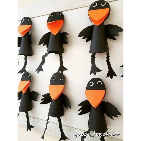 Folding Origami, Masks Crafts, Animal Crafts For Kids, Bird Crafts, Bunny Crafts, Paper Crafts For Kids, Childrens Crafts, Black And Orange, Preschool Art