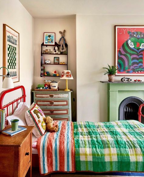 Eclectic Boys Bedroom, Lonika Chande, Eclectic Kids Room, Breakfast Room Green, Kids Rooms Inspo, Daybed Design, Bedroom Upgrade, Kid Rooms, Kid's Bedroom