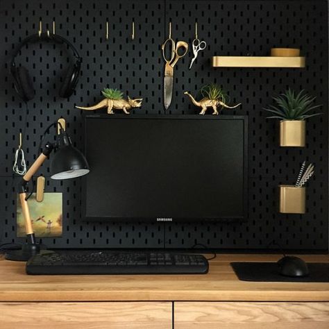 IKEA Skadis Pegboard Ideas & Inspiration | Apartment Therapy Skådis Ikea, Pegboard Craft Room, Skadis Pegboard, Pegboard Kitchen, Ikea Pegboard, Ikea Skadis, Pegboard Storage, Pegboard Organization, Small Workspace