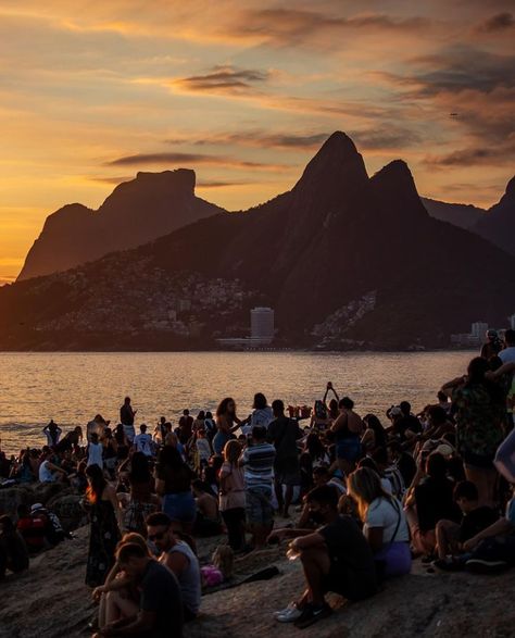 South American Aesthetic, American Nature, American Aesthetic, Brazil Culture, Ipanema Beach, City Of God, I Want To Travel, During The Day, Ocean Creatures