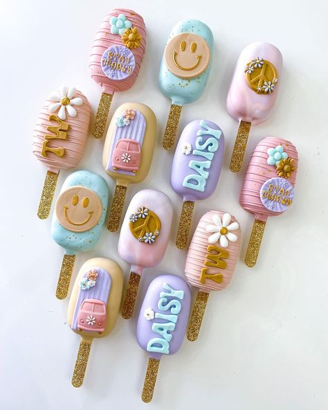 Unicorn Cakesicles, Threenage Dream, Hippie Cake, Retro Theme Party, Two Groovy, Dessert Table Birthday, 2nd Birthday Party For Girl, Birthday Instagram, Hippie Birthday