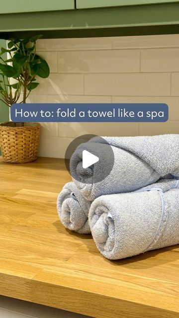 How To Roll Towels Like A Spa, Fold A Towel, Roll Towels, Spa Vibes, Norwex Microfiber, How To Roll, Spa Home, How To Roll Towels, Spa Day At Home