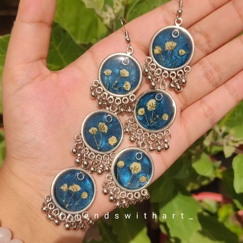 Resin Jhumka, Doll Miniatures, Diy Doll Miniatures, Resin Jewelry Diy, Traditional Earrings, Resin Artwork, Baby's Breath, Jhumka Earrings, Earrings Blue