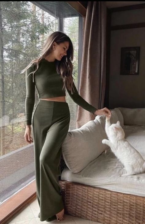 Lounge Outfit Aesthetic, Home Look Outfit, Lounge Wear Aesthetic, Feminine Loungewear, Aesthetic Loungewear, Lounge Wear Outfit, Homewear Outfit, Loungewear Aesthetic, Classy Loungewear