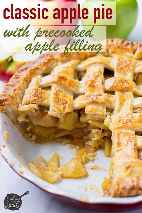 Homemade Apple Pie with Precooked Apples! Never struggle with undercooked or soupy apple pies anymore. Precooking apples ensures the perfect consistency #applepie #cookingformysoul | cookingformysoul.com Apple Pie Recipe Filling, Apple Pie Recipe Homemade, Apple Pie Recipe Easy, Homemade Apple Pie, Best Apple Pie, Classic Apple Pie, Apple Pie Recipe, Apple Pie Filling, Easy Pie Recipes