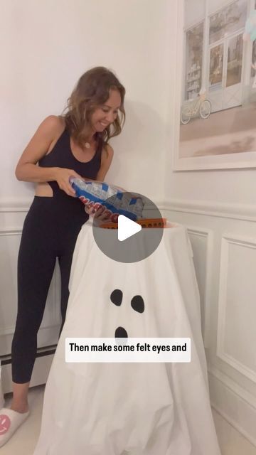 Shannon Doherty on Instagram: "GHOST CANDY STAND DIY 👻 This DIY is super easy and the perfect Trick or Treat candy stand!!! SAVE THIS AND SHARE WITH EVERYONE!! HOW CUTE AND EASY?  LIKE + COMMENT - “ ghost “ - for link to supplies so you can make this for your family this year!!! Perfect to great to treat your trick or treaters with this year!! 👻 we love leaving this outside our front door!!   FOLLOW ME @athomewith.shannon for the best tips and tricks and mom hacks to make your life easier and a lot more fun! #halloween #halloweendecor #halloweendiy #easydiy #diy #halloweendecorations #momsofinstagram" Halloween Candy Stand, Shannon Doherty, Trick Or Treat Candy, Candy Stand, Trick Or Treaters, Mom Hacks, Trick Or Treater, Halloween Candy, Halloween Treats