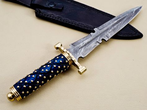 New! Handmade Damascus Steel Hunting Dagger Knife with Wood and Brass Handle for him was just added to eBay. Check it out! #eBay #eBaySeller Ornate Dagger, Fancy Knife, Medieval Knives, Decorative Knife, Pjo Oc, Power Rangers Dino Charge, Pretty Knives, Collectible Knives, Glamour Nails