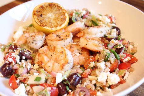 Shrimp Farro, Greek Farro, Farro Bowl Recipe, Farro Bowls, Farro Bowl, Recipe With Zucchini, Greek Shrimp, Grain Bowl Recipe, Farro Recipes