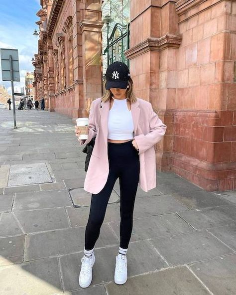 College Outfits For Girls 2021: 65+ Cute And Easy To Copy Ideas College Outfits Uk, Outfits Leggins, College Girl Outfits, College Dress, Cute College Outfits, Cute Outfits With Leggings, University Outfit, Casual College Outfits, Diy Vetement