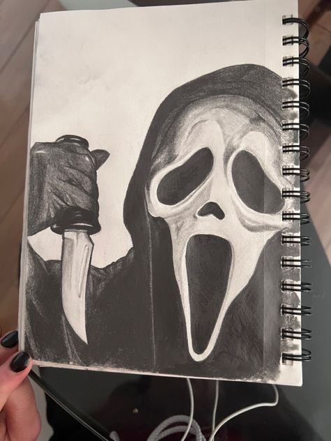 Horror Movies Sketch, Goast Face Drawing, How To Draw Screaming Face, Ghostface Drawing Cute, Drawings Of Ghost Face, How To Draw Ghost Face, Drawing Ideas Movies, Scream Art Drawing, Halloween Drawings Sketches