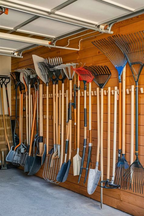 30 Garage Organization DIY [Make Within Minutes] – craftydiyers.com Yard Tool Storage Ideas, Lawn Tool Storage, Tool Shed Organizing, Tire Storage Rack, Outdoor Tool Storage, Garage Hacks, Diy Bike Rack, Garage Solutions, Garage Organization Tips