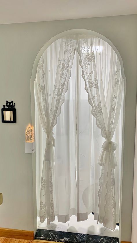 Curtains Aesthetic Bedroom, White Curtains Aesthetic, Aesthetic Curtains Bedroom, Cottagecore Curtains, Crochet Chocolate, Feminine Cottage, Yellow Kitchen Cabinets, Bedroom Elegant, Vintage Breakfast