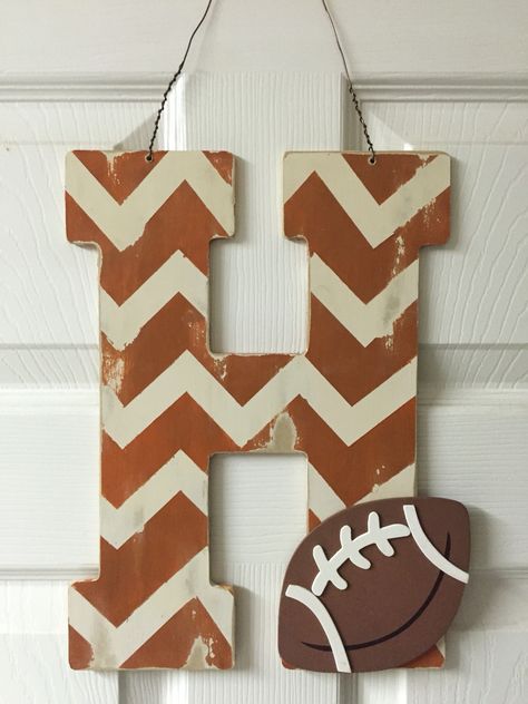 Tennessee Vols painted wooden letter door hanger Letter Door Hangers, Painting Wooden Letters, Wooden Door Hangers, Wooden Letters, Wooden Doors, Door Signs, Door Hangers, Wood Crafts, Door Decorations