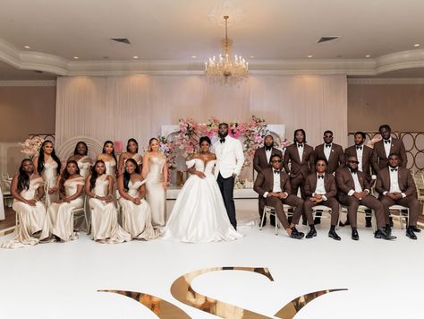 A Bridal party that slays together!!! Visit www.styledbydm.com to schedule your appointment today! Photography & Videography: @teamdfams Content Creator (Couple): @goodtotheeyes Content Creator (Planner): @capturedbychinny . . . #customweddingsuits #weddingcolors #customsuit #weddingsuit #satorial #bespoke #tailoring #tailormade #gqstyle #blackmenwithstyle #promsuit #blackmeninsuits #groomsmen #NYFW #Pitti #groomsmen #suit #weddingsuitinspo #promcustomsuit #blackexcellence #customsui... Bridal Party Photos Black People, Party Black People, Content Creator Planner, Black People Weddings, Wedding Party Poses, Bridal Party Groomsmen, Bridal Party Poses, Party Poses, Black Suit Men