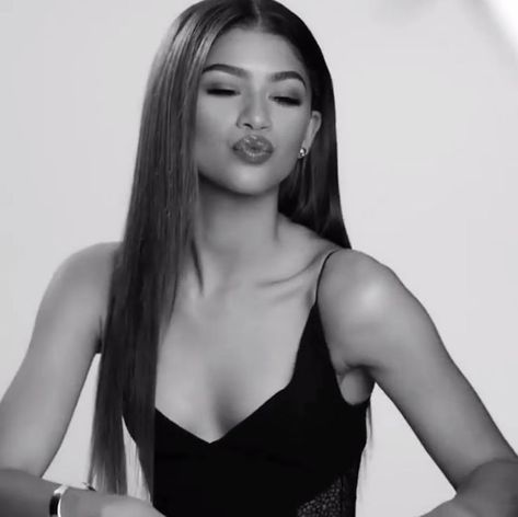 Mode Zendaya, Estilo Zendaya, Zendaya Style, Zendaya Coleman, Iconic Women, 인물 사진, Fav Celebs, Pretty Selfies, In Hollywood