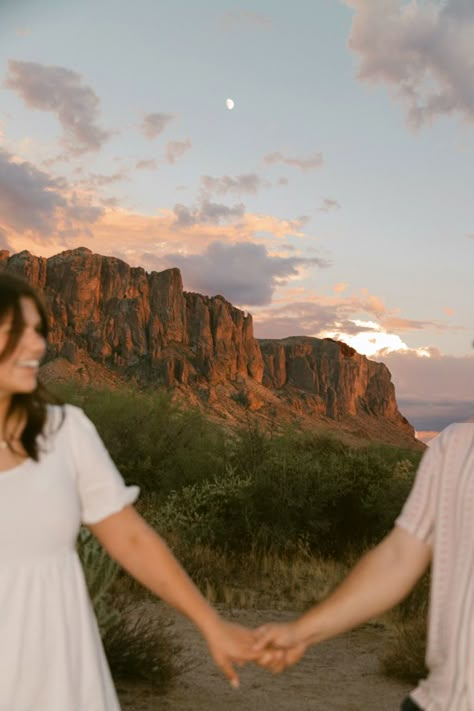 Desert Couple Photoshoot Arizona, Sedona Couples Photography, Granola Engagement Photos, Utah Couples Photography, Pnw Engagement Photos, Az Photoshoot, Arizona Proposal, Utah Engagement Pictures, Engagement Photos Film