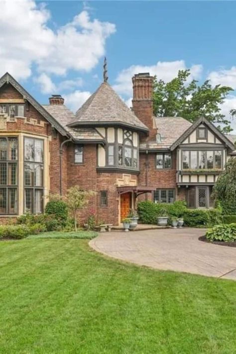 1926 Tudor Revival For Sale In Lakewood Ohio Tudor Home Interior, Tudor Homes, Lakewood Ohio, Tudor Revival, Marble Bath, Old Houses For Sale, English Country Gardens, Tudor House, Tudor Style