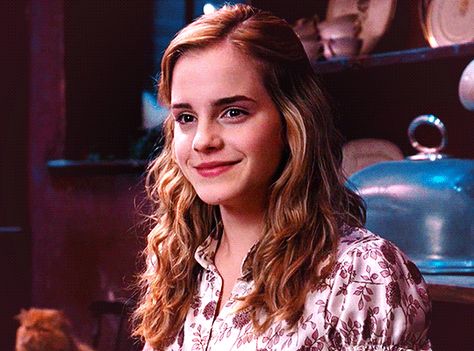 Emma Watson 2007, Sirius Black Daughter, Wallpaper Gif Aesthetic, Phoenix Gif, Harry Potter Order, Kristina Romanova, Hermione Jean Granger, Artful Dodger, Harry Potter Gif