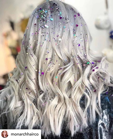 2024 Hair Color Trends | Transform Your Look with Balayage Festival Hair Tutorial, White Ombre Hair, Wigs Black, Short Ombre Hair, Salt And Pepper Hair, Wigs Glueless, Wigs Short, Grey Wig, Hair Tutorials Easy